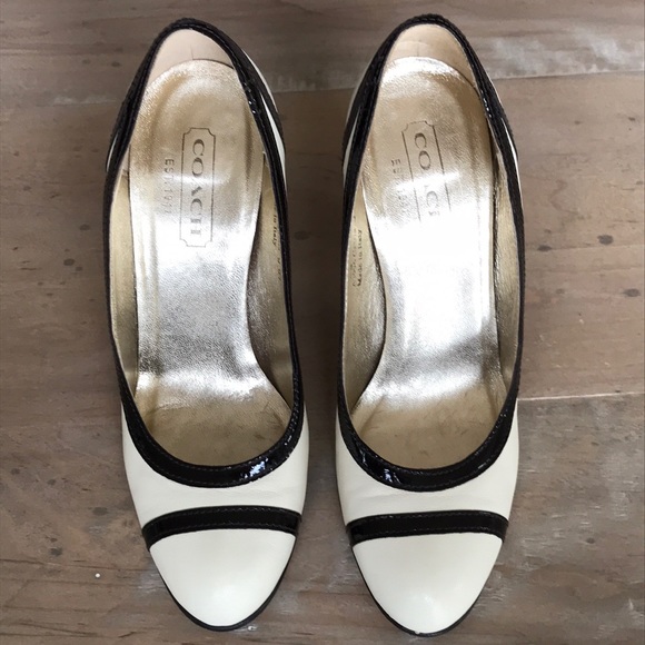 Coach Cassia Pumps - Picture 5 of 7